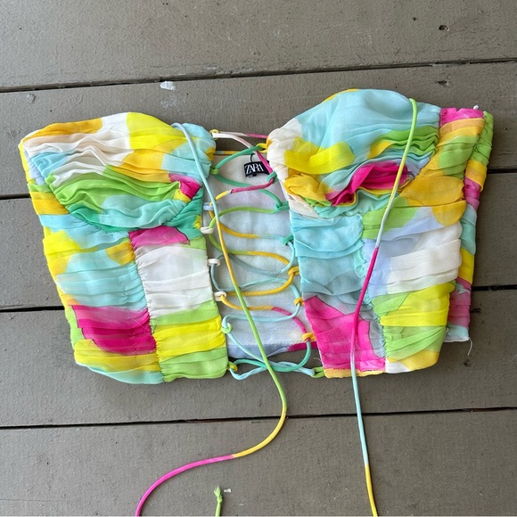 Zara Tops - Zara Tropical Crop Top Size Small